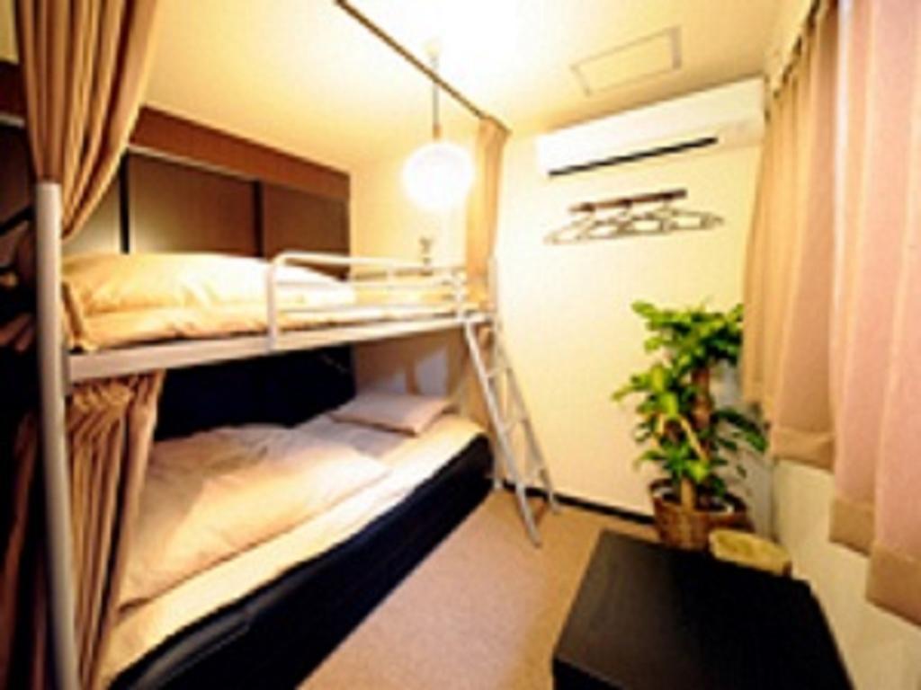 Kyoto Guest House Hannari Экстерьер фото